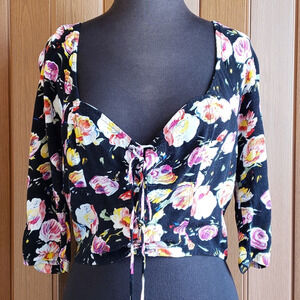 Paris Blues size medium black floral print crop top